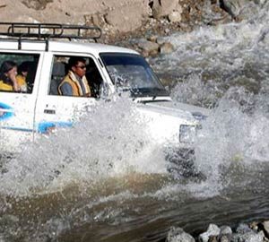 manali to leh taxi